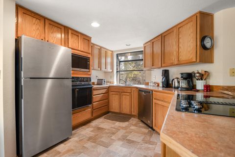 Tiny photo for 17772 W Core Road #19, Sunriver, OR 97707 (MLS # 220217249)