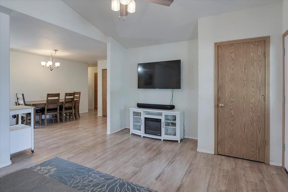 Cascade Peaks - Residential