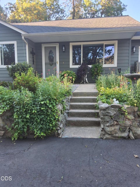 Tiny photo for 1275 4th Avenue #4504, Gold Hill, OR 97525 (MLS # 220224345)