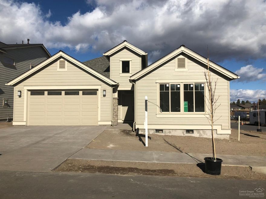 Amazing single level home on a large corner lot built by Pahlisch Homes! Chef's dream kitchen with built in KitchenAid Appliances, vaulted ceilings flow into great room, Quartz Counters & walk in pantry! Large Master suite w/ tiled double shower, tiled bathroom floors & freestanding soaker tub. Amenities: pool, gym, game room, clubhouse, walking trails & 15 acres of common area! $10,000 Buyer's choice incentive for upgrades or closing costs on full price offer. Move in now!!