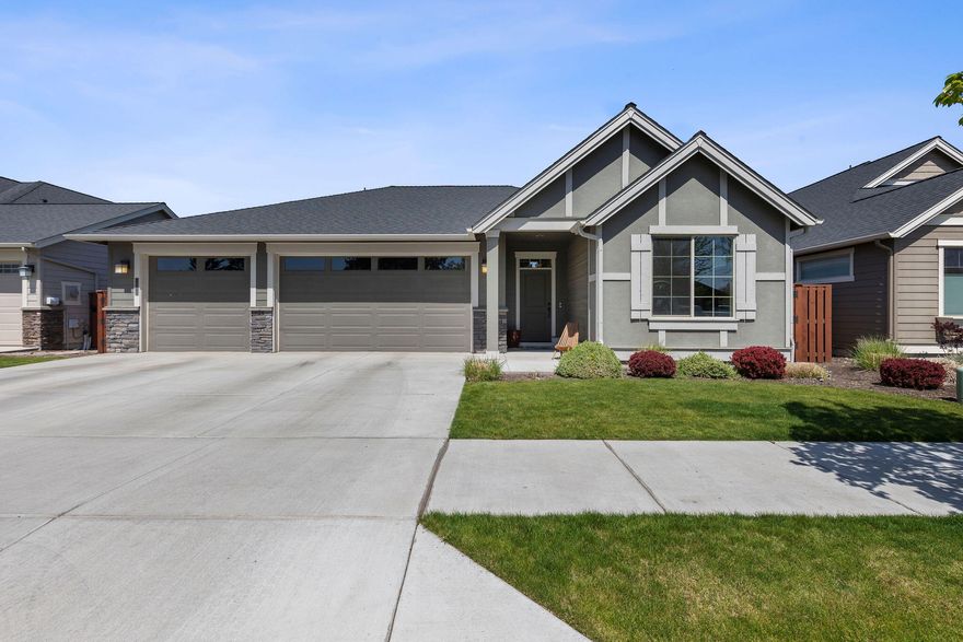 Welcome to this beautiful 2,084 sqft single-level home built by Pahlisch Homes, located in the desirable Ochoco Pointe community! This well designed home offers 3 bedrooms, 2 bathrooms, and a spacious 3 car garage. Inside, you'll find quartz countertops in the kitchen and bathrooms, laminate wood flooring, and a cozy gas fireplace that adds warmth and charm to the living space. Enjoy all that the community has to offer with access to a refreshing pool, parks, and scenic walking paths. Don't miss the opportunity to call this stunning home your own!