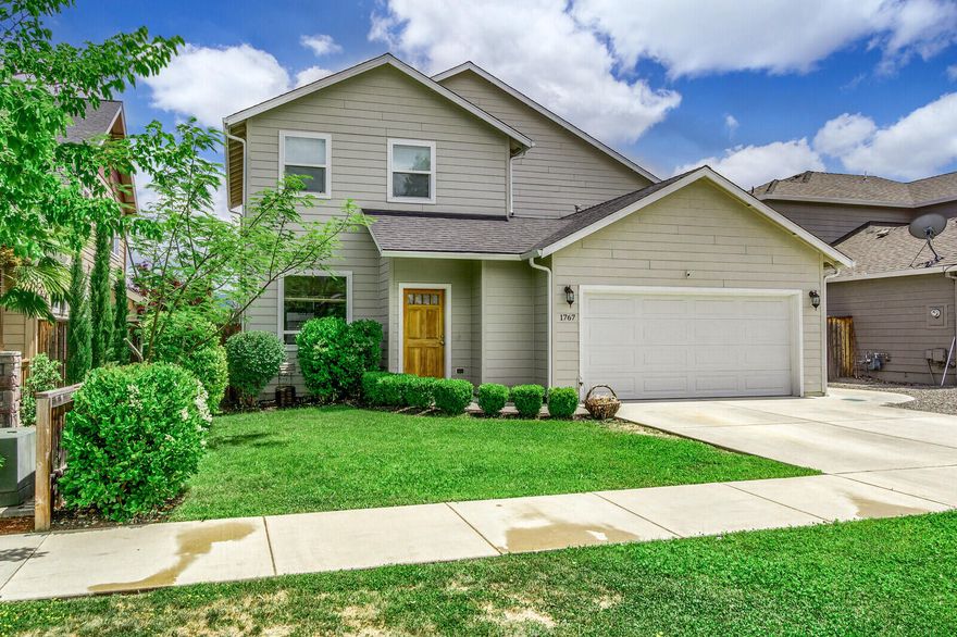 Beautifully built home in very sought after area conveniently located near schools and shopping.  The home, a 3 bedroom, 2.5 bath home is two stories.  Downstairs, enjoy a large living room, formal dining room, and breakfast nook.  The beautifully designed kitchen includes tons of cabinet space, a butlers pantry, granite counters, and stainless appliances.  The backyard is spacious yet private.  Both front and back yard are professionally landscaped and there is a two-car garage.  This sweet home is ready for its new owners!