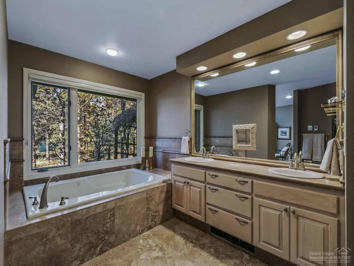 Awbrey Butte - Residential