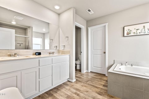 Tiny photo for 61532 SE Colima Street, Bend, OR 97702 (MLS # 220230016)