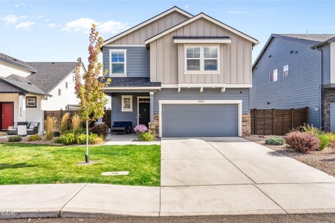 Tiny photo for 61532 SE Colima Street, Bend, OR 97702 (MLS # 220230016)