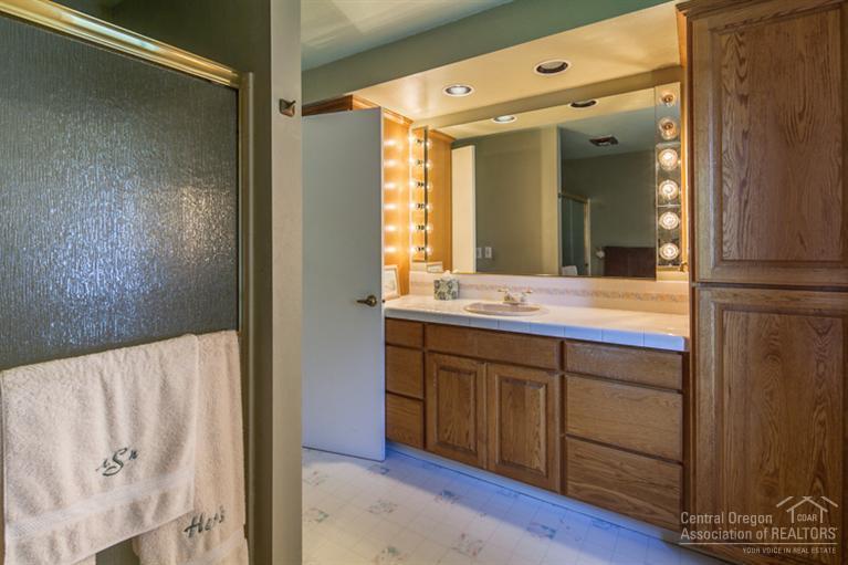 Howells Hilltop - Residential