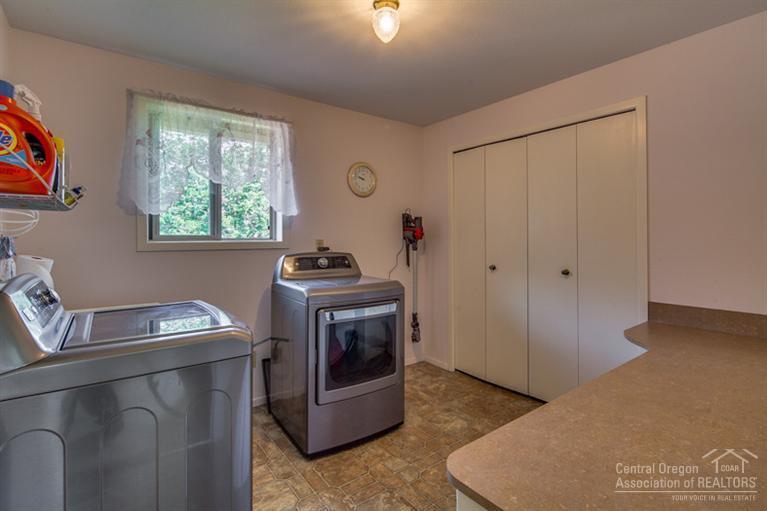 Howells Hilltop - Residential