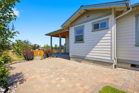 Tiny photo for 4496 SW Zenith Avenue, Redmond, OR 97756 (MLS # 220226279)