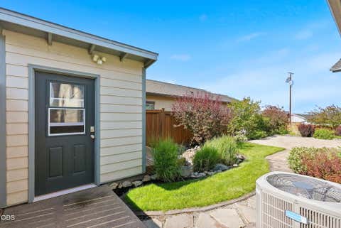 Tiny photo for 4496 SW Zenith Avenue, Redmond, OR 97756 (MLS # 220226279)