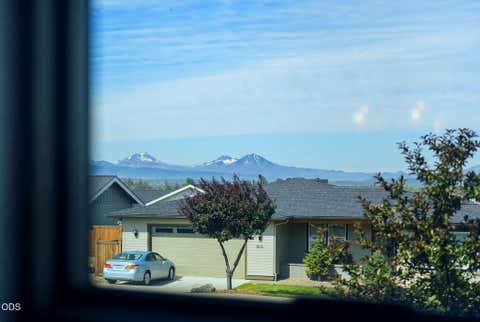 Tiny photo for 4496 SW Zenith Avenue, Redmond, OR 97756 (MLS # 220226279)