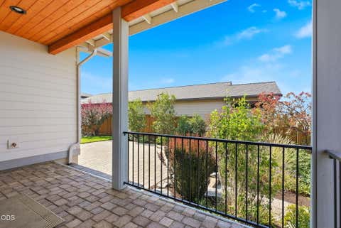 Tiny photo for 4496 SW Zenith Avenue, Redmond, OR 97756 (MLS # 220226279)