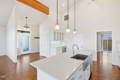 Tiny photo for 4496 SW Zenith Avenue, Redmond, OR 97756 (MLS # 220226279)