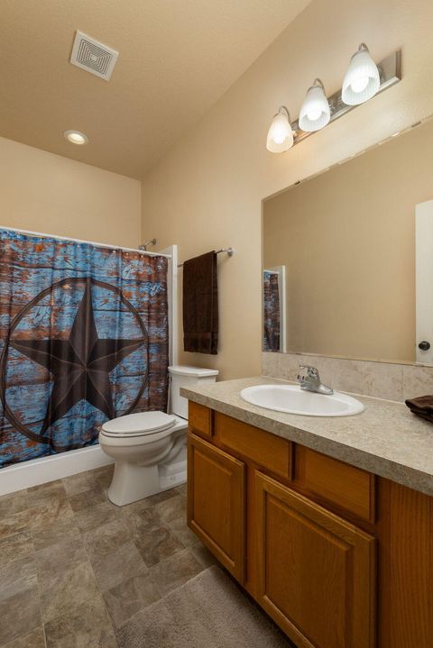 Tiny photo for 580 C Avenue, Terrebonne, OR 97760 (MLS # 220219998)