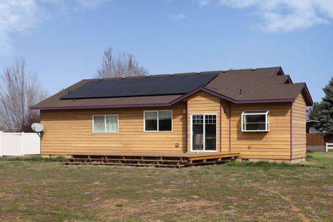 Tiny photo for 580 C Avenue, Terrebonne, OR 97760 (MLS # 220219998)