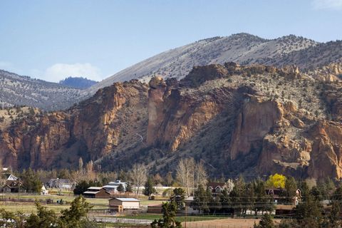 Tiny photo for 580 C Avenue, Terrebonne, OR 97760 (MLS # 220219998)