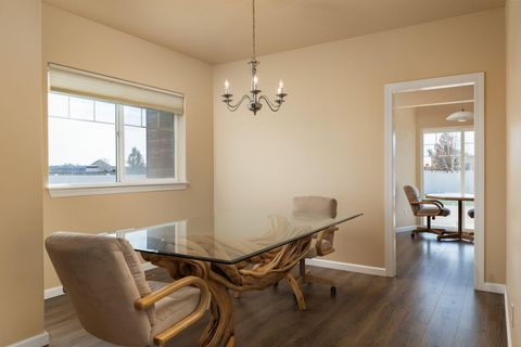 Tiny photo for 580 C Avenue, Terrebonne, OR 97760 (MLS # 220219998)