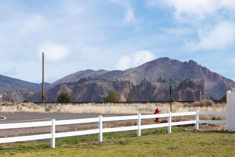 Tiny photo for 580 C Avenue, Terrebonne, OR 97760 (MLS # 220219998)