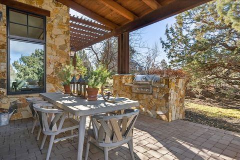 Tiny photo for 65653 Swallows Nest Lane, Bend, OR 97701 (MLS # 220215890)