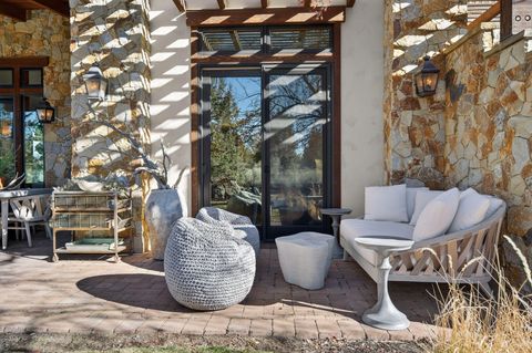 Tiny photo for 65653 Swallows Nest Lane, Bend, OR 97701 (MLS # 220215890)