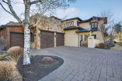 Photo of 65653 Swallows Nest Lane, Bend, OR 97701 (MLS # 220215890)