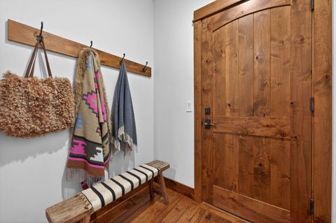 Tiny photo for 65653 Swallows Nest Lane, Bend, OR 97701 (MLS # 220215890)