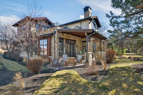 Tiny photo for 65653 Swallows Nest Lane, Bend, OR 97701 (MLS # 220215890)