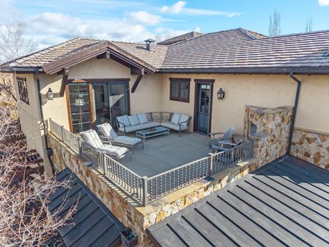 Tiny photo for 65653 Swallows Nest Lane, Bend, OR 97701 (MLS # 220215890)