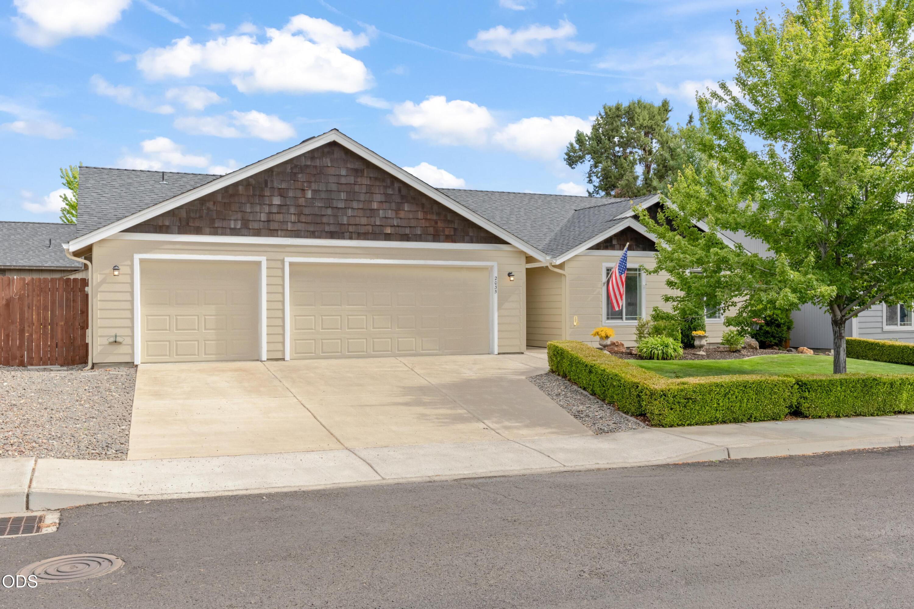 2035 NW Kilnwood Lane