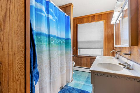 Tiny photo for 1123 NW Canyon Drive, Redmond, OR 97756 (MLS # 220212500)