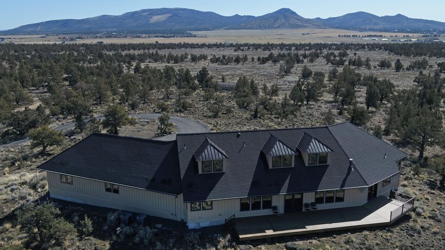 Total privacy, sweeping mountain views, 1000's of acres of public lands, once in a lifetime opportunity for a private well built home on 40 acres. Huge great room, main level living, tripe car garage, solid 2x10 construction, 12x24 horse shed, RV hookup, fenced perimeter. This is one special property.