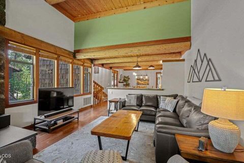 Tiny photo for 57089 Wild Lily Lane #16, Sunriver, OR 97707 (MLS # 220224330)