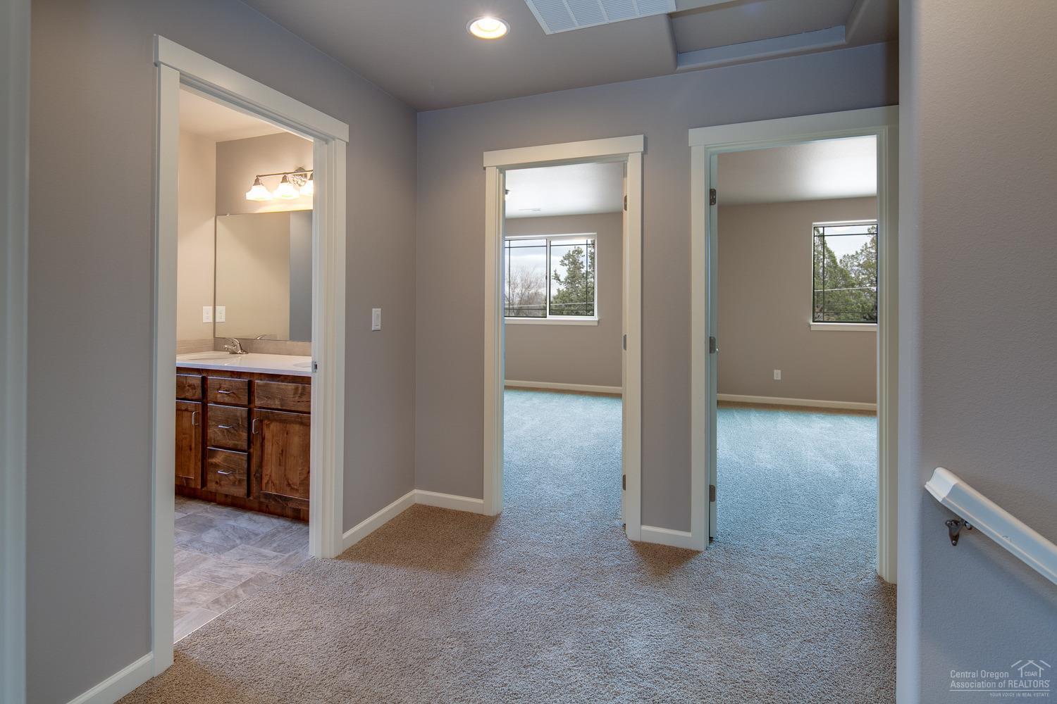 Kian Canyon - Residential