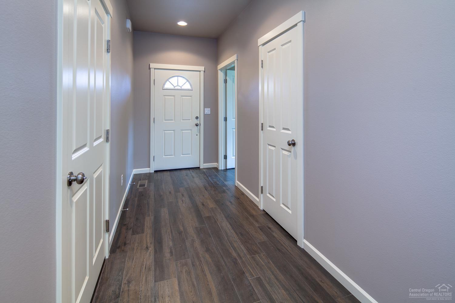 Kian Canyon - Residential