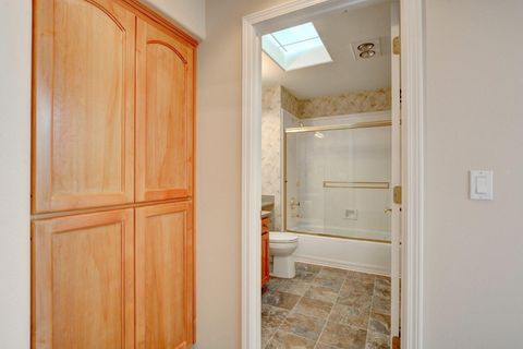 Tiny photo for 602 Summerwood Drive, Medford, OR 97504 (MLS # 220210889)