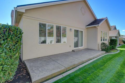 Tiny photo for 602 Summerwood Drive, Medford, OR 97504 (MLS # 220210889)