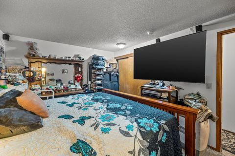 Tiny photo for 230 SW 8th Avenue, Canby, OR 97013 (MLS # 220219249)