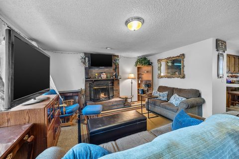 Tiny photo for 230 SW 8th Avenue, Canby, OR 97013 (MLS # 220219249)