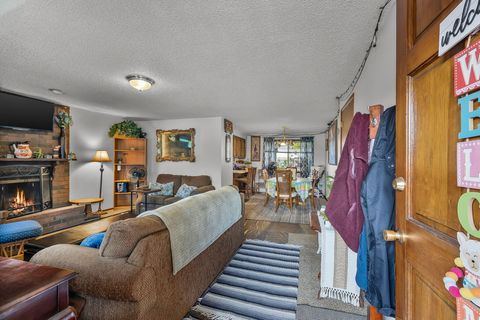 Tiny photo for 230 SW 8th Avenue, Canby, OR 97013 (MLS # 220219249)