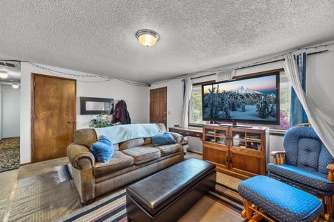 Tiny photo for 230 SW 8th Avenue, Canby, OR 97013 (MLS # 220219249)