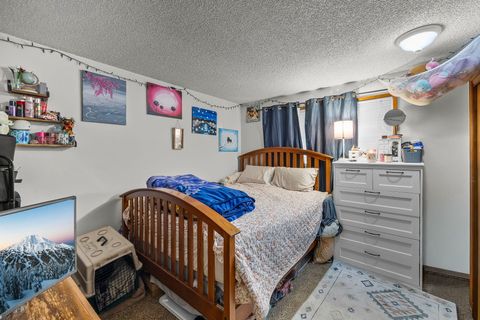 Tiny photo for 230 SW 8th Avenue, Canby, OR 97013 (MLS # 220219249)
