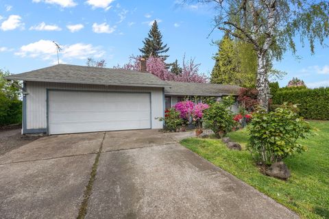 Tiny photo for 230 SW 8th Avenue, Canby, OR 97013 (MLS # 220219249)