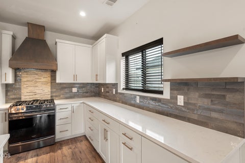 Tiny photo for 961 Arrowhead Trail, Eagle Point, OR 97524 (MLS # 220224806)
