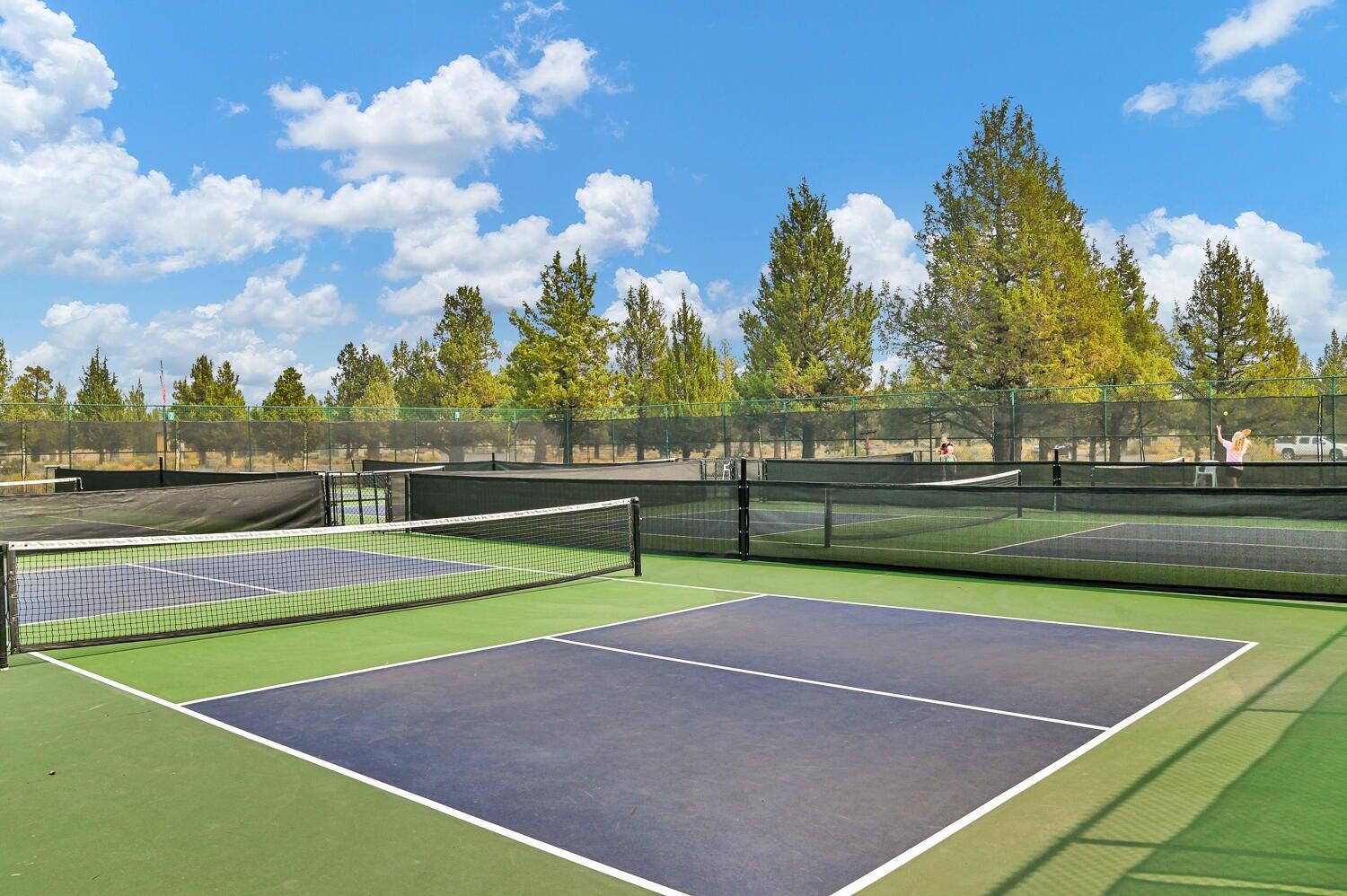 Eagle Crest - Residential