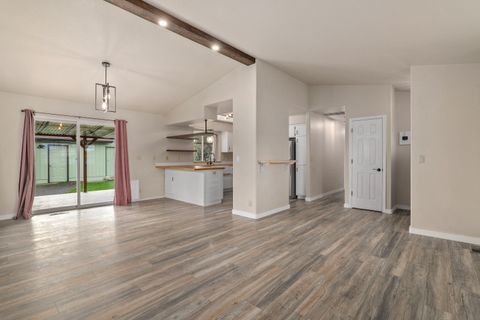 Tiny photo for 1517 Molly Lane, Grants Pass, OR 97527 (MLS # 220212439)