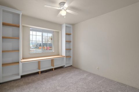 Tiny photo for 1517 Molly Lane, Grants Pass, OR 97527 (MLS # 220212439)