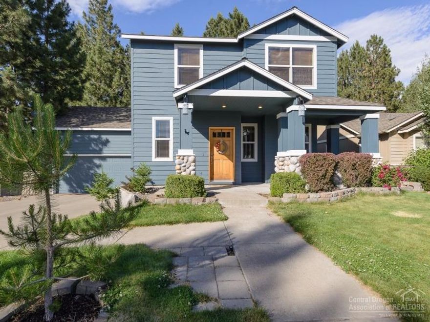 Adorable craftsman home in desirable River Rim. Interior features include 3 bedrooms, 2.5 baths, open kitchen, family room with gas fireplace and A/C. A large back yard, quiet street with mature landscape, neighborhood park and acres of trails nearby including easy access to the Deschutes River Trail are a few outdoor amenities. Fantastic SW location close to schools and Brookswood Plaza.