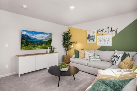 Tiny photo for 63226 NE Carly Lane #LOT 71, Bend, OR 97701 (MLS # 220213350)