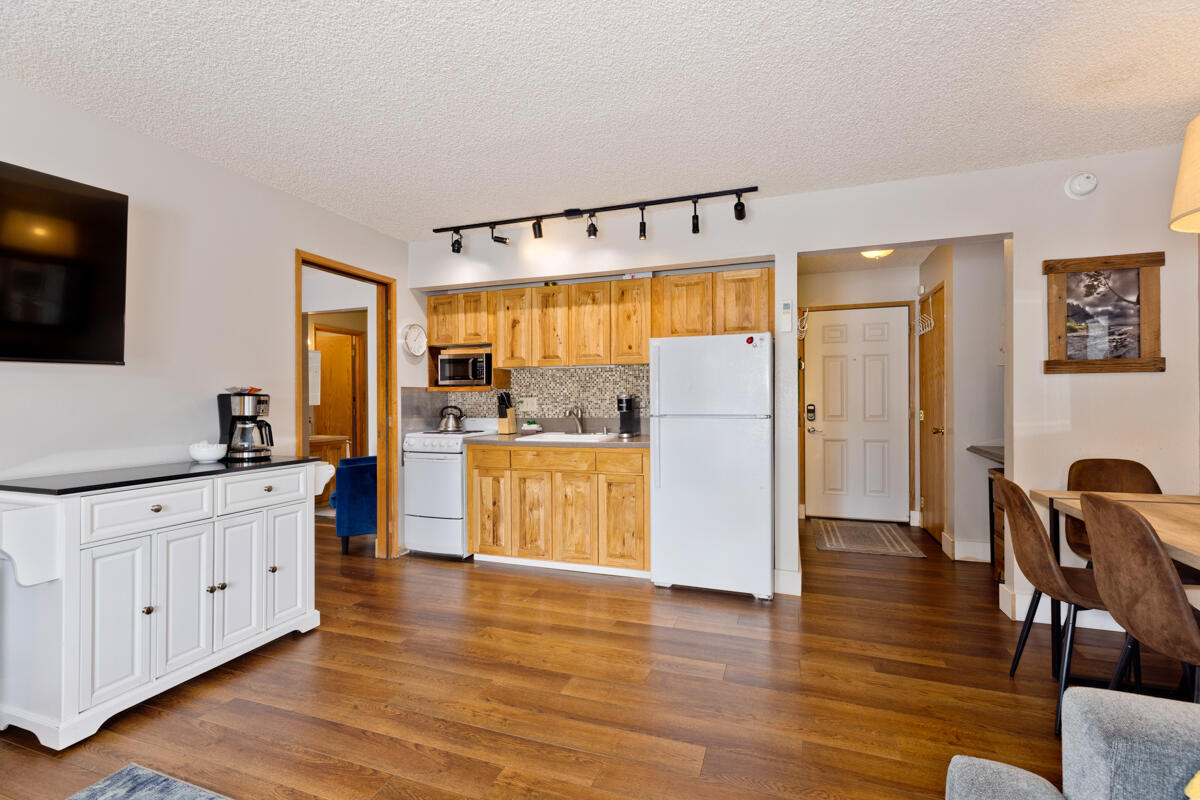 Pioneer Park Condominium - Residential