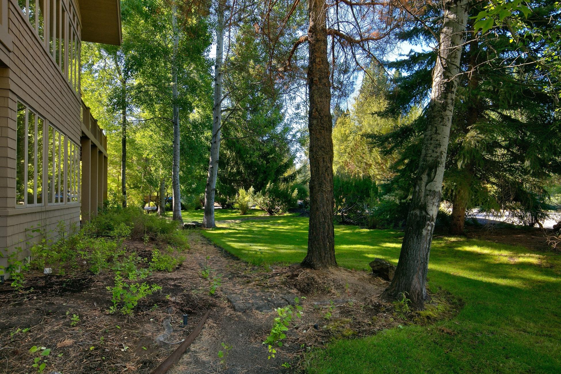 Broken Top - Residential