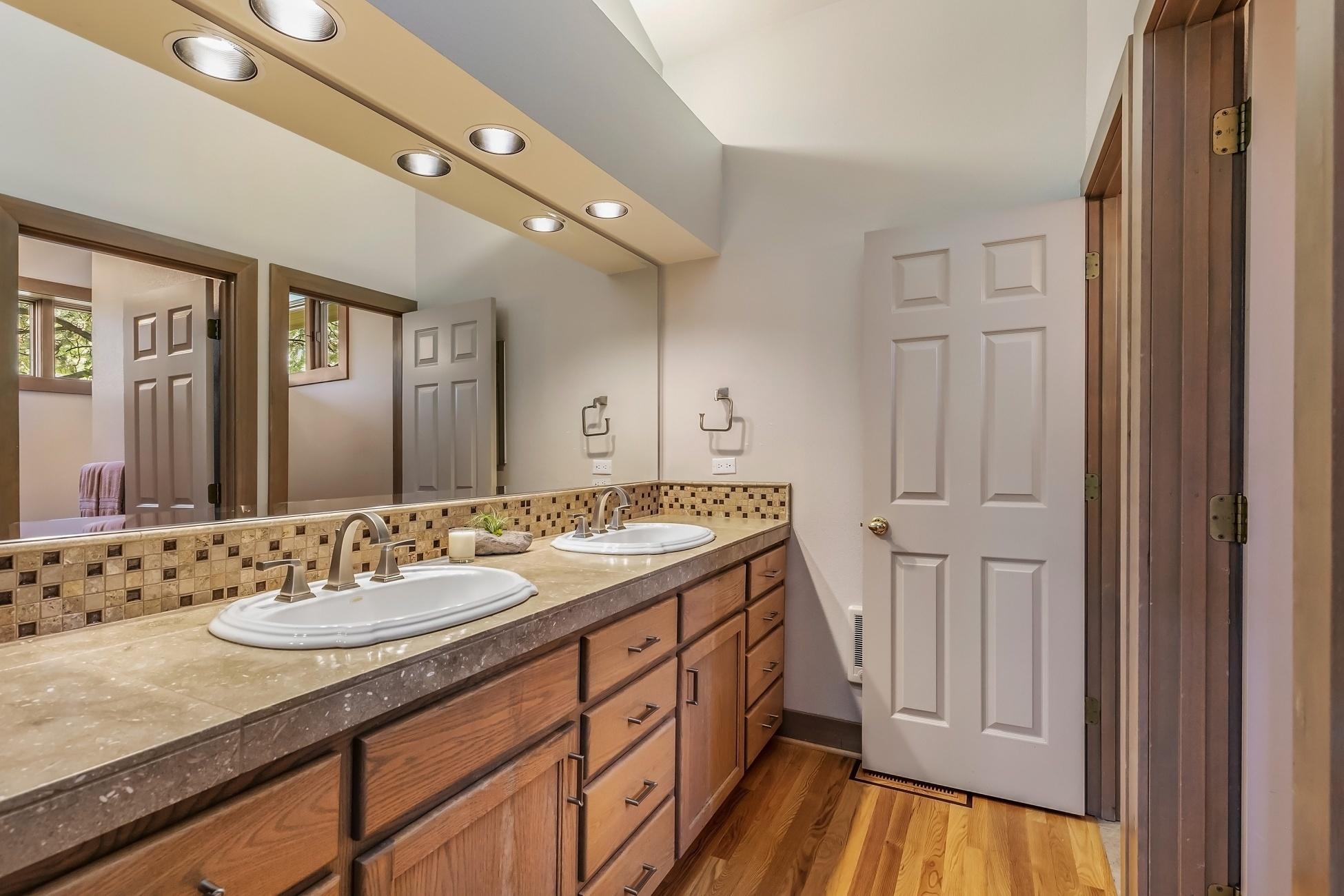 Broken Top - Residential